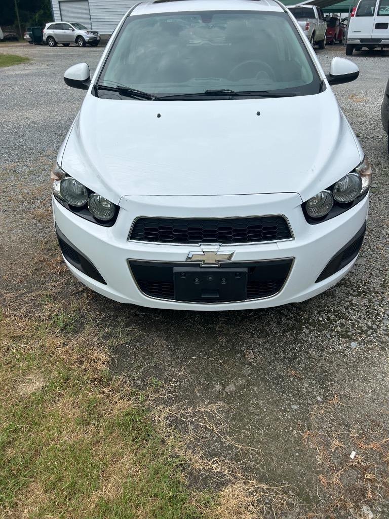2015 Chevrolet Sonic LT's photo