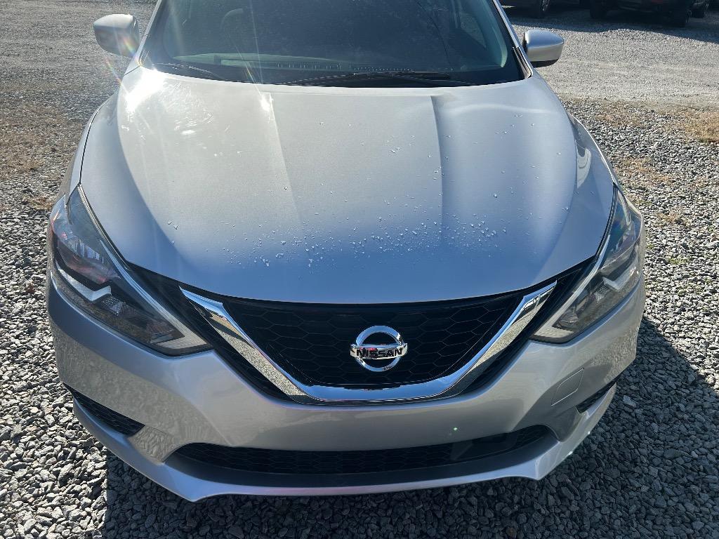 2019 Nissan Sentra S's photo